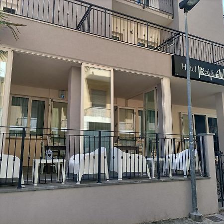 Hotel Bed & Book Rimini Exterior foto