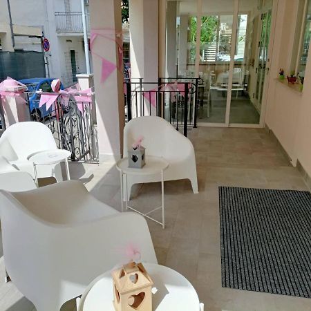Hotel Bed & Book Rimini Exterior foto
