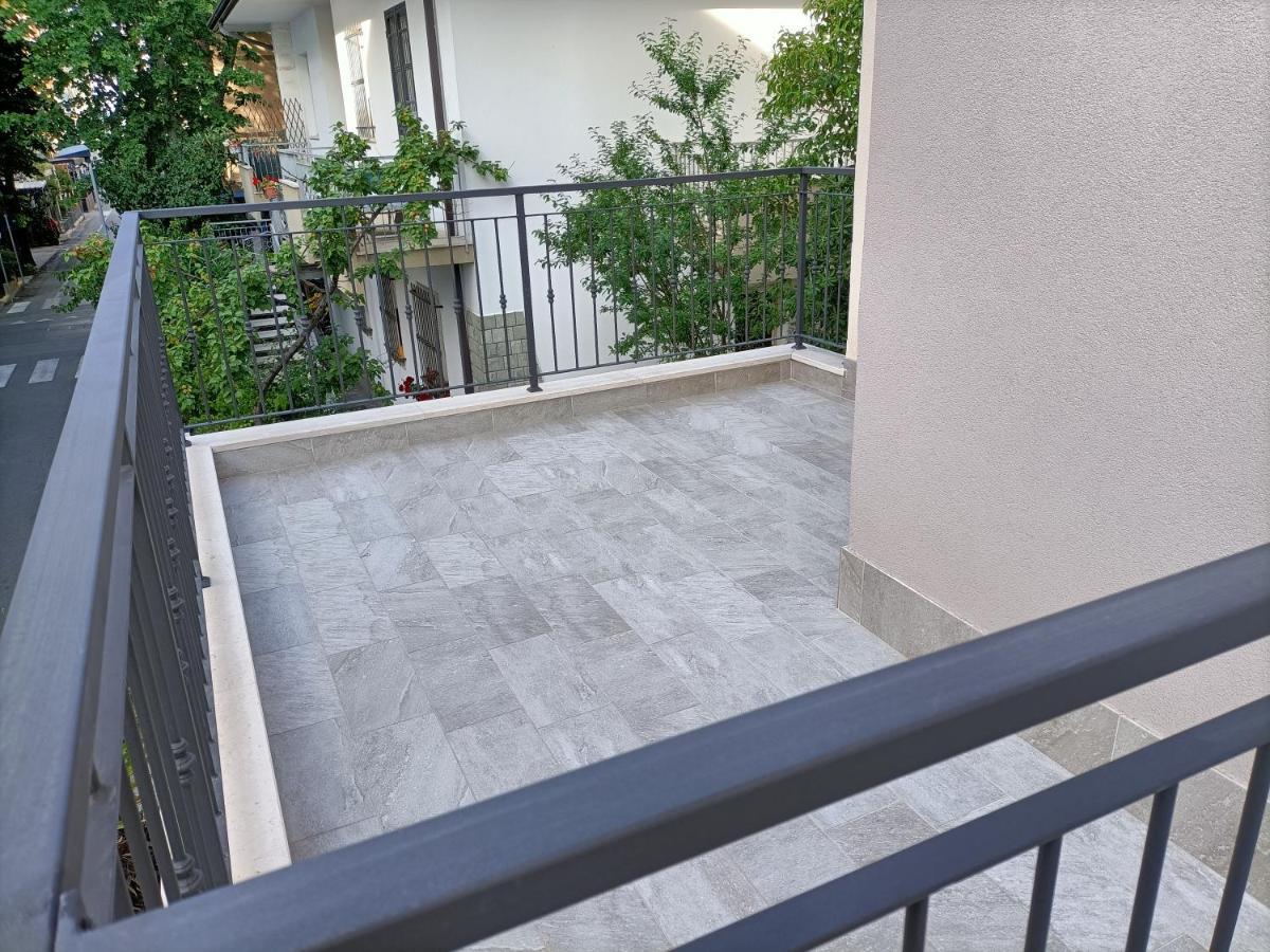 Hotel Bed & Book Rimini Exterior foto