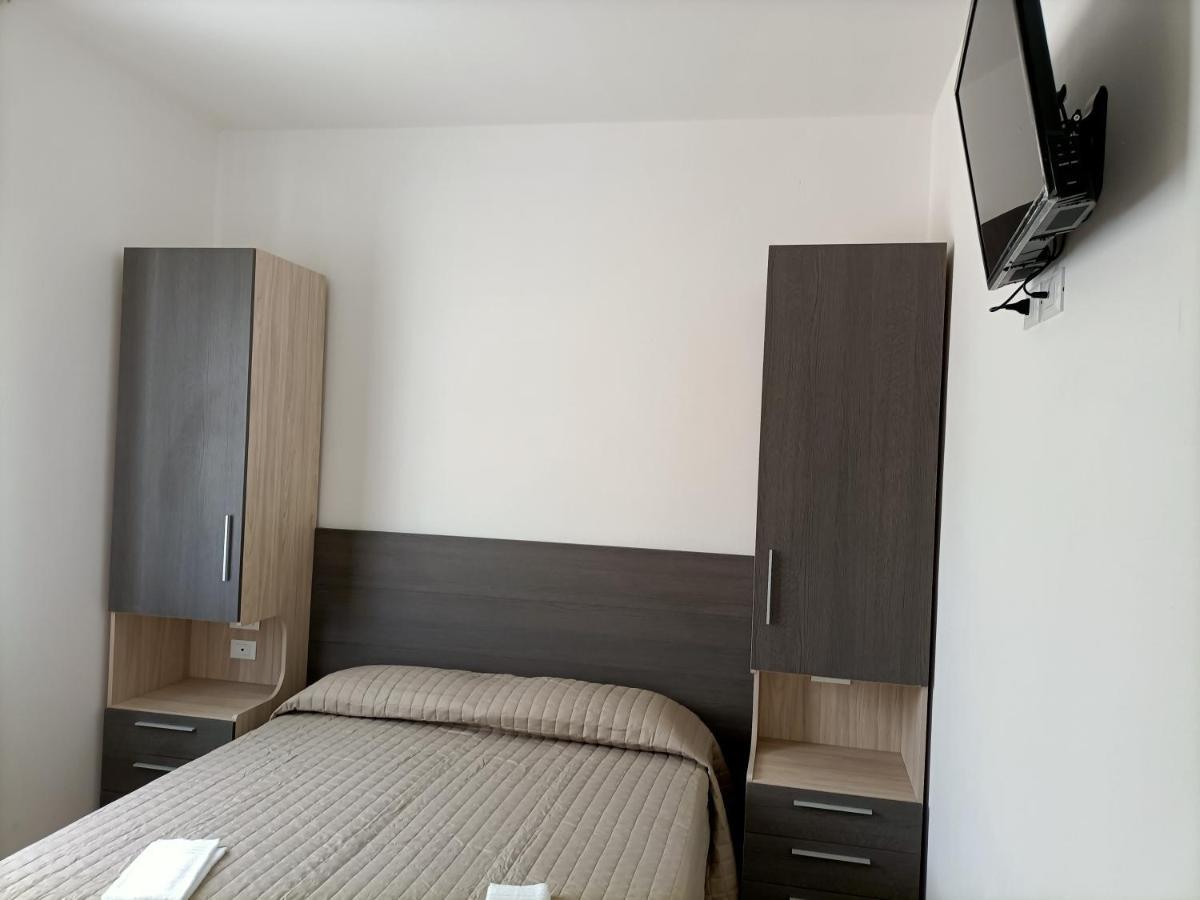 Hotel Bed & Book Rimini Exterior foto