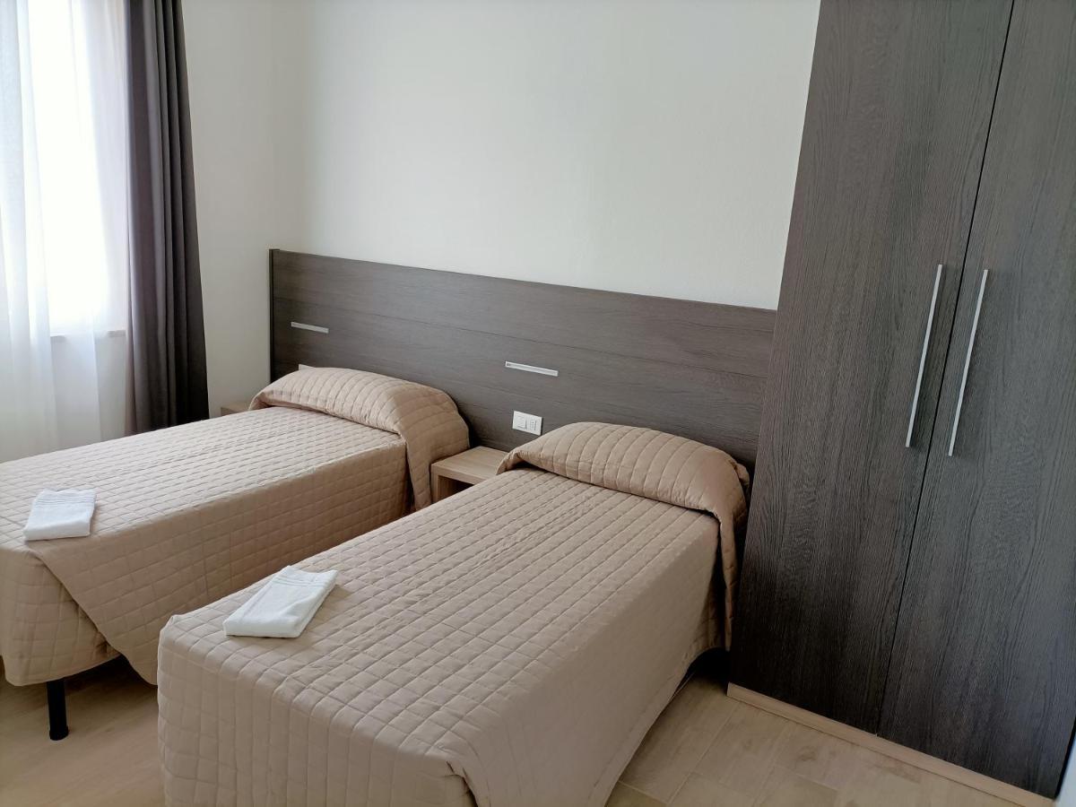 Hotel Bed & Book Rimini Exterior foto