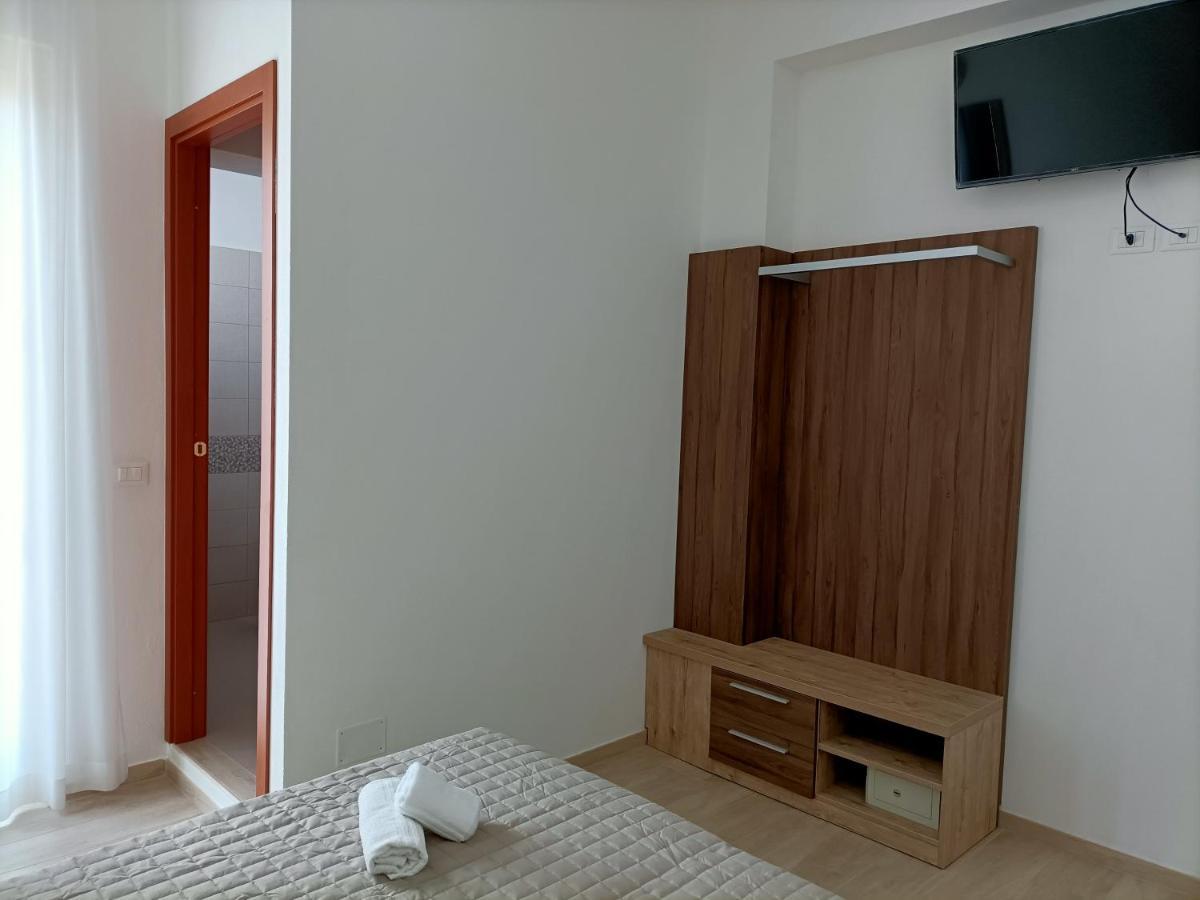 Hotel Bed & Book Rimini Exterior foto