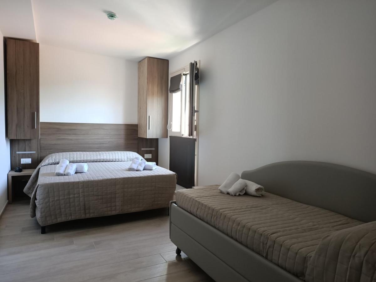 Hotel Bed & Book Rimini Exterior foto