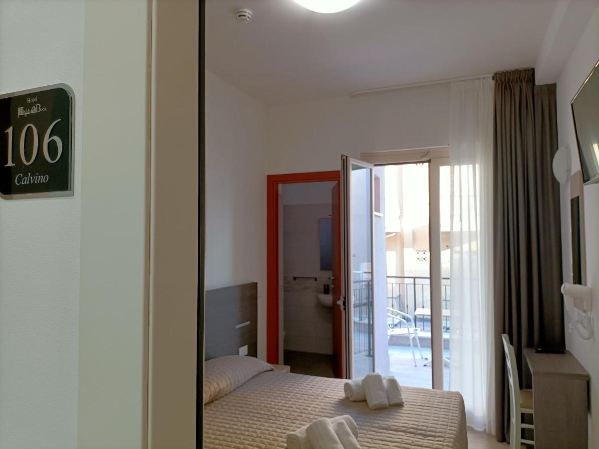Hotel Bed & Book Rimini Exterior foto
