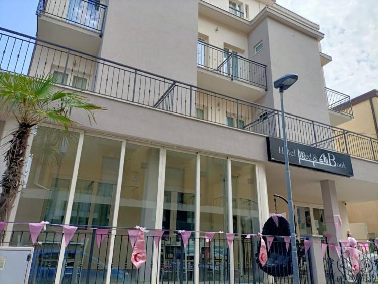 Hotel Bed & Book Rimini Exterior foto