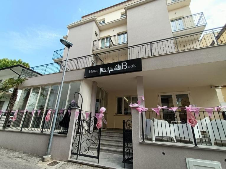 Hotel Bed & Book Rimini Exterior foto